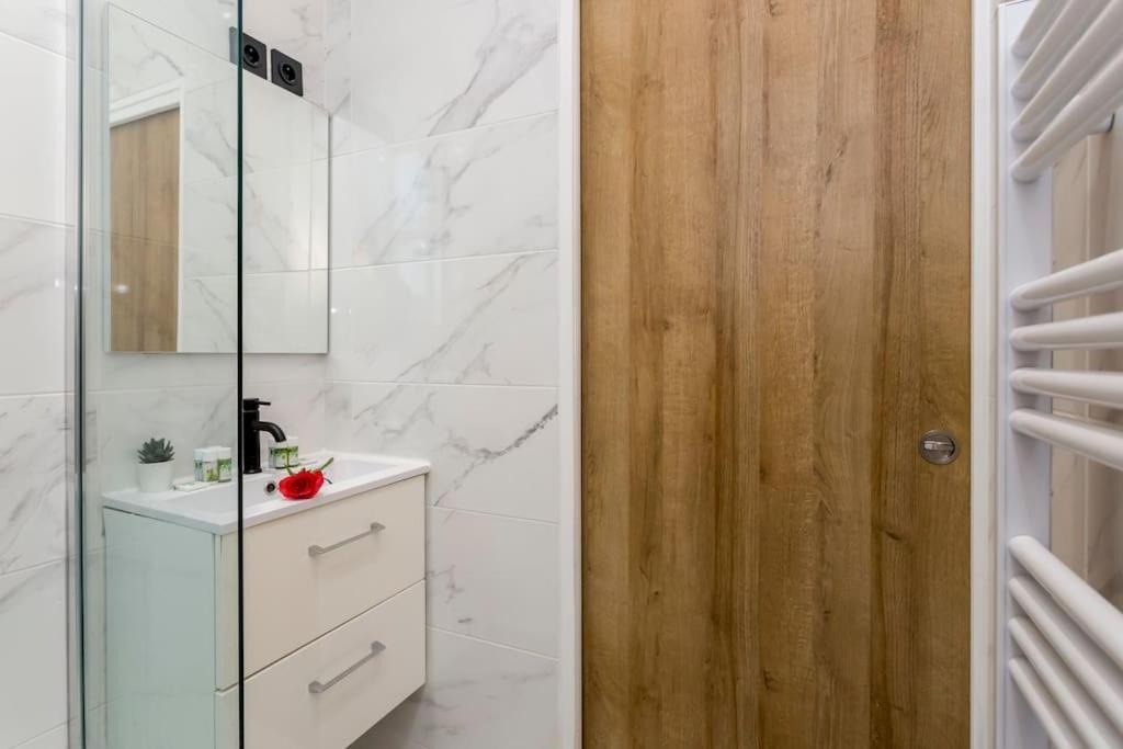 Suite Paris, Tour Eiffel, Champs Elysees Bagian luar foto