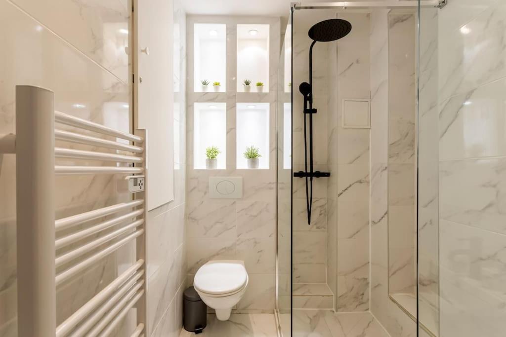 Suite Paris, Tour Eiffel, Champs Elysees Bagian luar foto